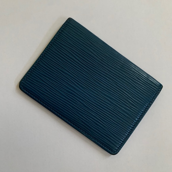 Louis Vuitton Bifold Wallet in Epi Leather - Picture 2 of 5